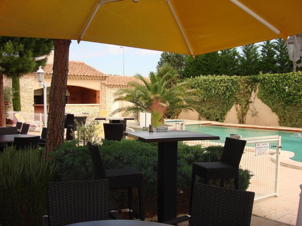 Hotel Lou Mistralou Saint-Andiol Exterior foto