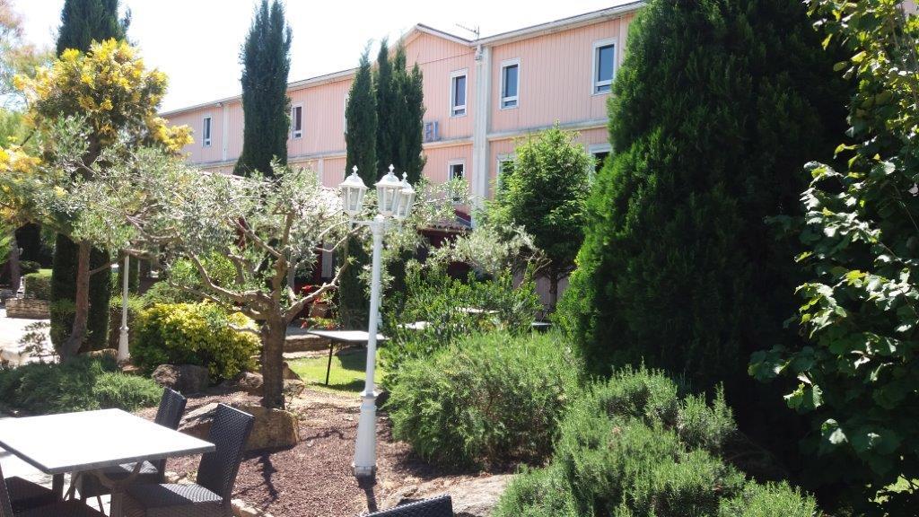 Hotel Lou Mistralou Saint-Andiol Exterior foto
